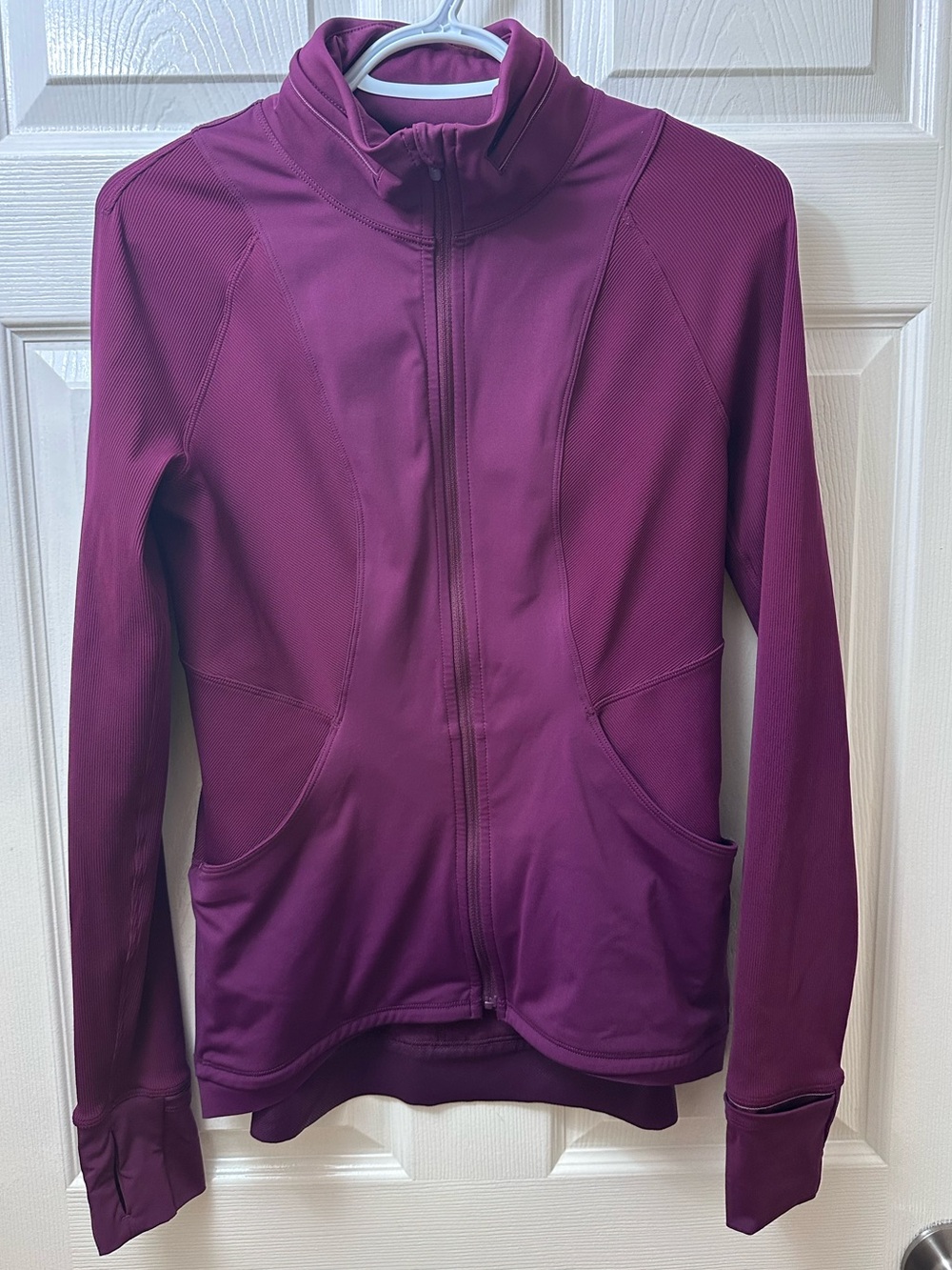 Lululemon Far and Free Jacket Size 8 Like New!